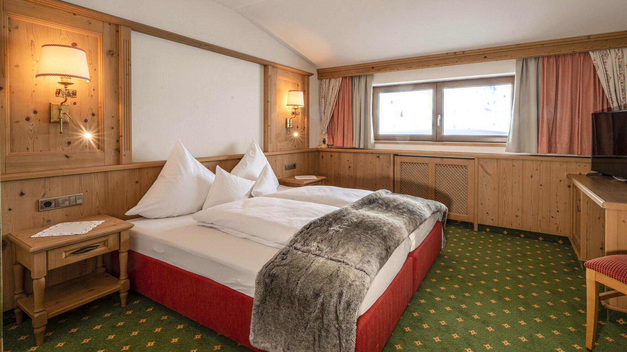 Hotel Almhof Galtuer Luaran gambar